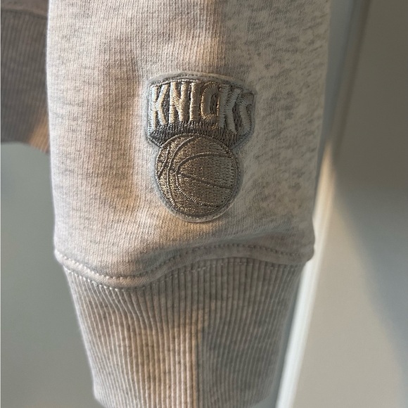 KITH for NY Knicks Retro Crewneck - Picture 4 of 8
